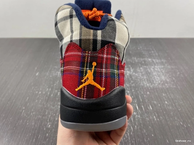 Plaid Jordan Retro  5 FD4814-008 0719